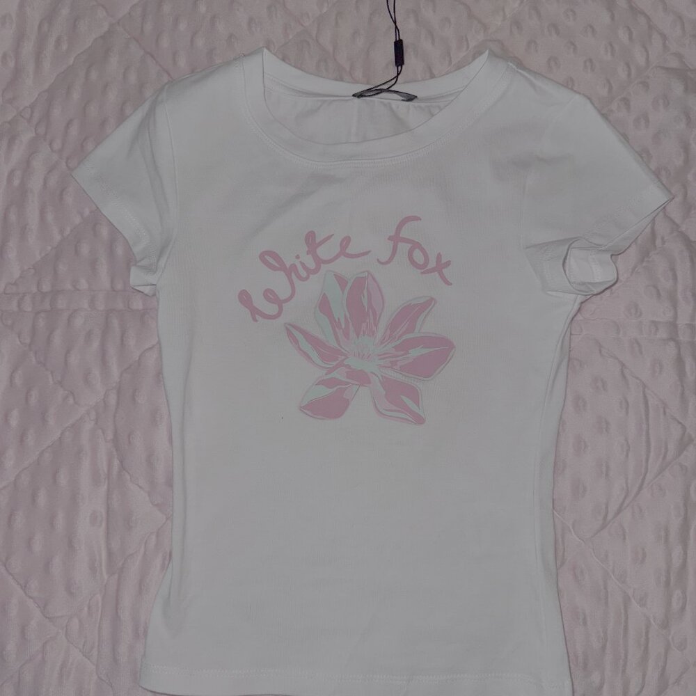 White Fox Boutique White and Pink Graphic Tee
